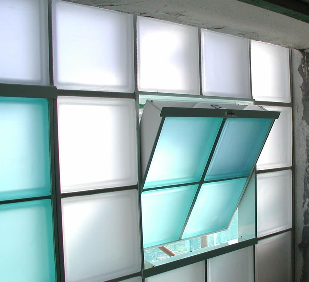 METAL FRAME WINDOW FOR 4 GLASS BLOCKS 19×19 BY DECOMAT (EXTERNAL DIMENSION 41,7×43,5cm)