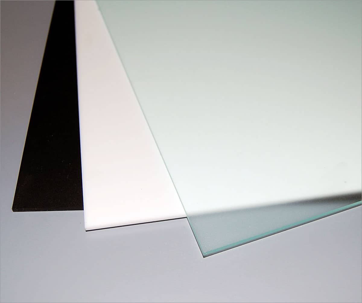 PLEXIGGLASS WITH UV PROTECTION 8mm BY DECOMAT